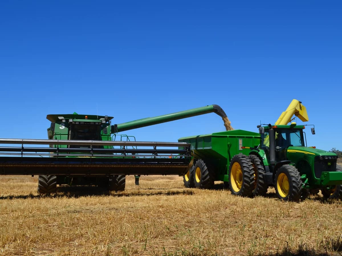 Automatische Lenksysteme von Case: Präzision auf dem Feld