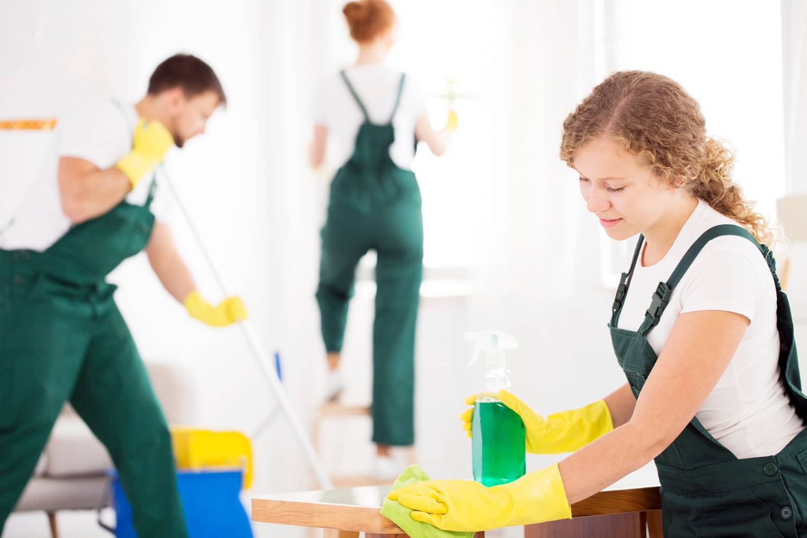 DISE Cleaning für Gebäudereinigung Unterhaltsreinigung buchen